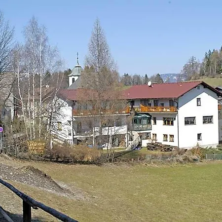 Penzion Diewald Raach am Hochgebirge